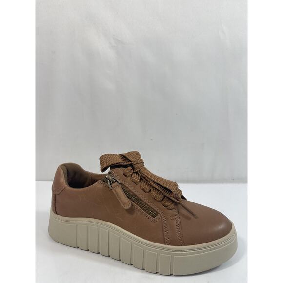 Clarks Shoes - Clarks Collection Shoes Womens Size 5.5 Tan Mykah Joy Zip Sneakers New Box